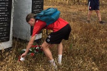 FC Twente bezoekt monument SLM-ramp: "In het bijzonder voor Andy"