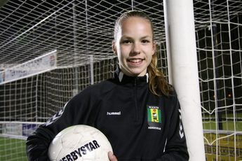 Bijzonder: 14-jarige (!!) speelster maakt debuut voor FC Twente Vrouwen
