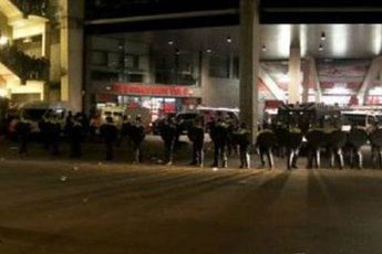 Politie reageert: Meerdere mensen gearresteerd in supportershome Vak P