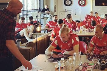 Twente-spelers krijgen uitleg over melden matchfixing en gokverslaving