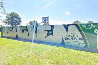Foto's | Hammarby-fans spuiten graffiti in Haaksbergen en Enschede: "We zijn er..."