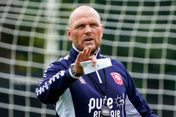 Opstelling: Dit is de eerste basiself van Oosting als trainer van FC Twente