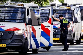 Politie: Meer aanhoudingen Twente-supporters mogelijk, steward en politieagenten mishandeld