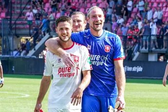 Unnerstall en Van Wolfswinkel gehuldigd voor aftrap FC Twente - PEC Zwolle
