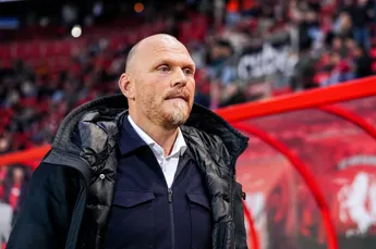 Oosting gaat tóch even in op Twente-ontslag: "Ik zeg alleen..."
