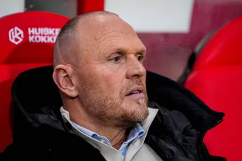 Oosting in lastig parket bij Royal Antwerp | Ontslag mogelijk door clubverkoop