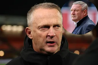 Van den Brom leidt in onderlinge strijd met Ron Jans