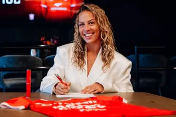 Oldenzaalse verdediger keert na vertrek bij AZ terug bij FC Twente (v)