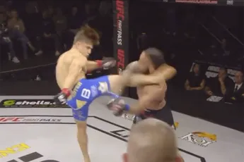 13 sec 'KO!' Head-kick PLET hoofd MMA-vechter