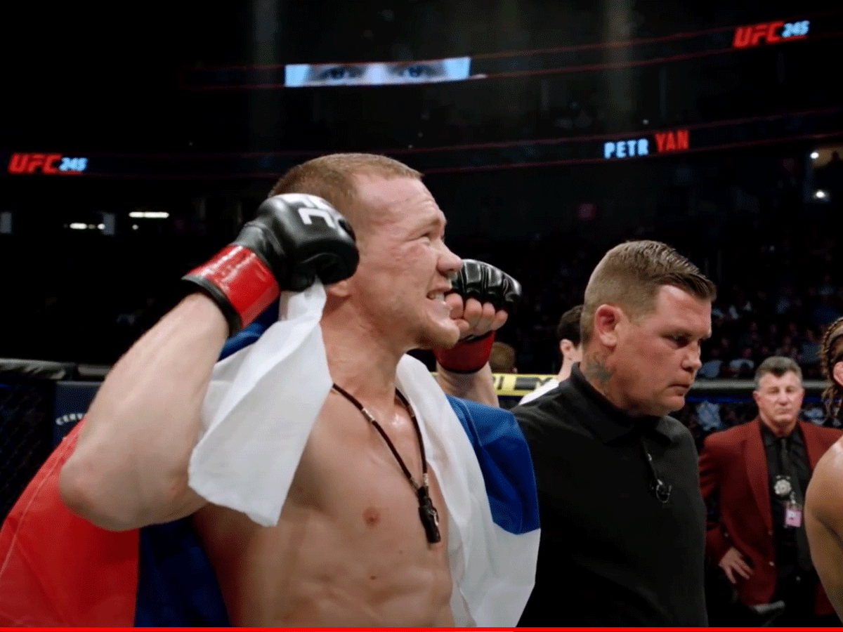 Russische kooivechter pissed op UFC-kampioen: 'Ik maak hem af'