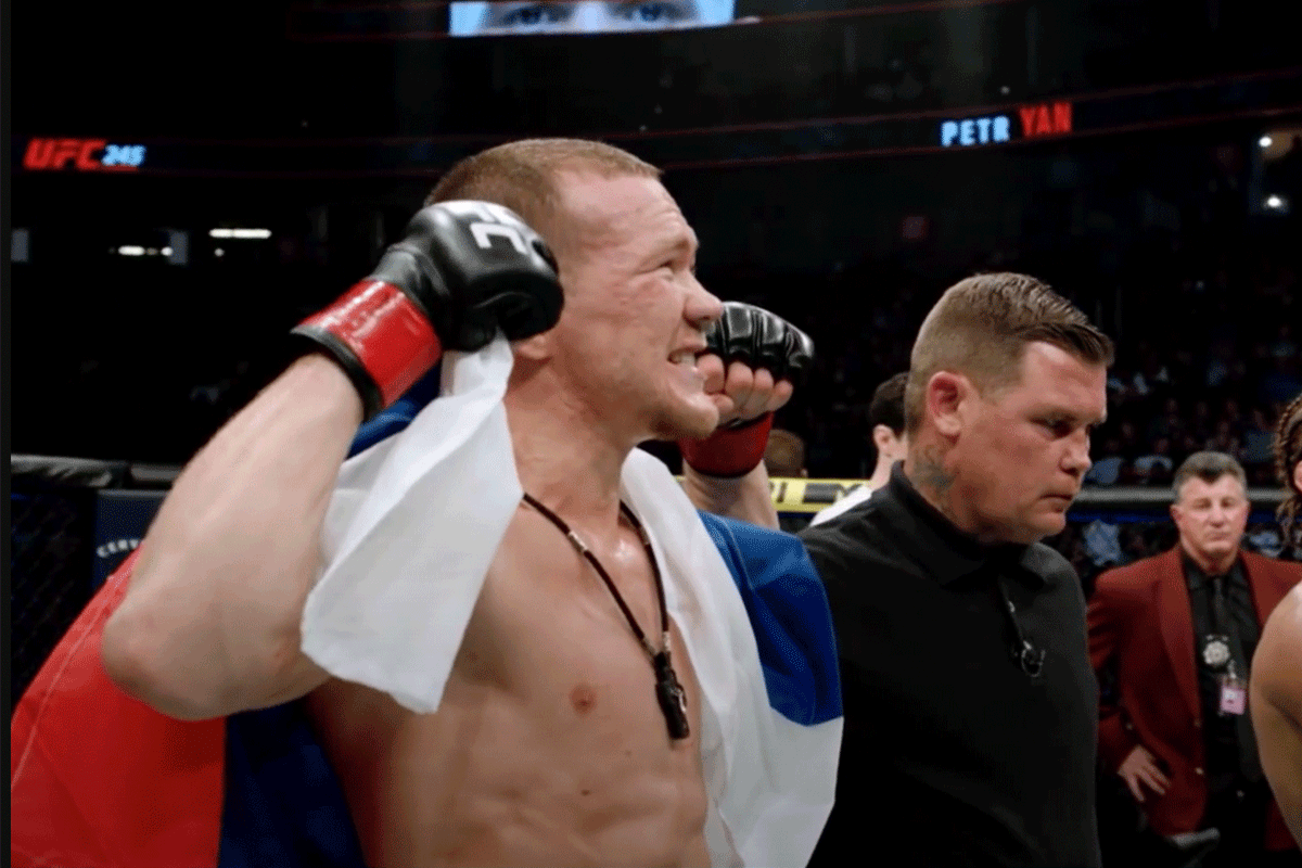 'Bestolen': Kooivechter Yan eist rematch tegen UFC-kampioen Sterling