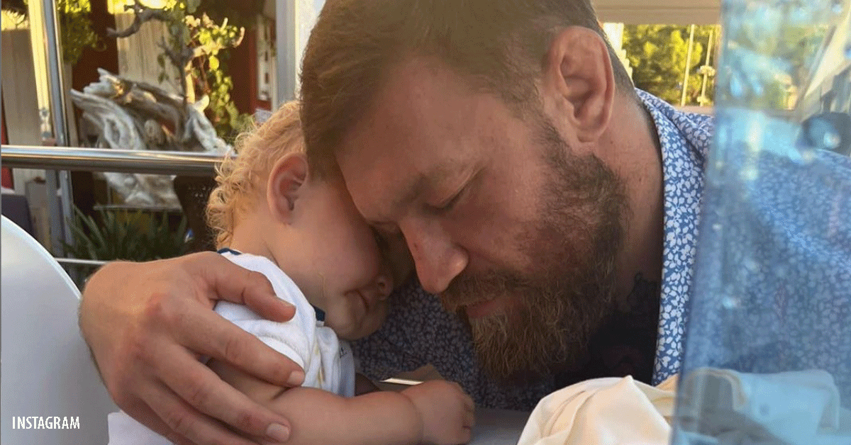 McGregor reageert nadat dochtertje UFC-ster huilend Arena uitgedragen werd
