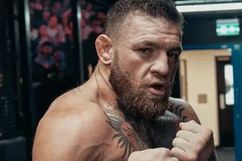 'Ik sla je kop eraf!' UFC-icoon MCGregor dreigt vechter te killen