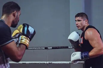 Rico Verhoeven steunt trainingsmaat: 'Vandaag belangrijk in strijd tegen Covid-19'