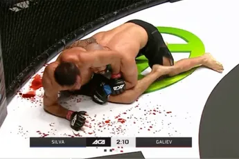 Vechter spuit bloed! Scheids wil partij niet stoppen (video)