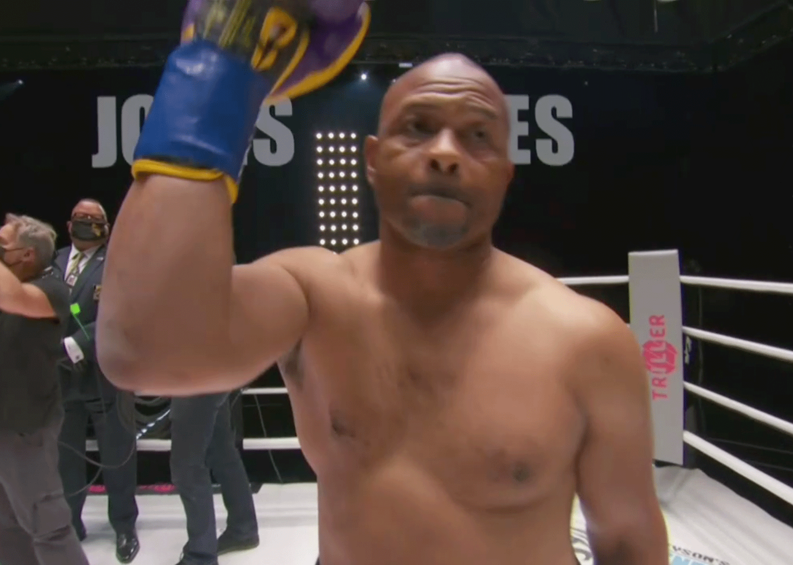 Roy Jones Jr. reageert na rentree bokswedstrijd met Mike Tyson