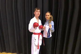 Sammy Schippers en Demi Oidtmann schitteren tijdens Open Nederlands karate kampioenschap