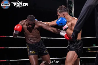 ZIEN! RINGS kickboksen: KO's en knal partijen (video)