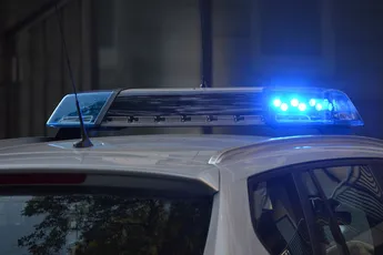 112! Vechtsportcoach opgepakt voor camera's in toilet sportschool