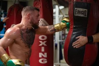 Conor McGregor geeft groot geldbedrag aan boksschool! 'Beste van de wereld'