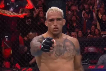 UFC-ster Charles Oliveira doet teleurstellende onthulling tijdens interview