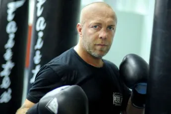 'Als Ramon Dekkers je trapte ging je geheid neer!' Dodelijke lowkicks expert