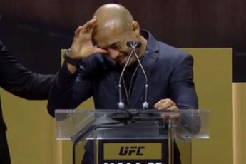 Aangeslagen UFC-vechter in tranen! 'Dit had ik niet verwacht'