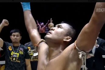Buakaw verslaat Saenchai in Bare Knuckle Muay Thai-gevecht | video