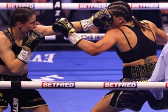 🎥 Katie Taylor wreekt nederlaag! Onbetwiste kampioen in twee gewichtsklassen