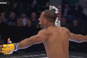 Orlando Wilson Prins sloopt tegenstander bij CW 164! 'Harde les' (video)