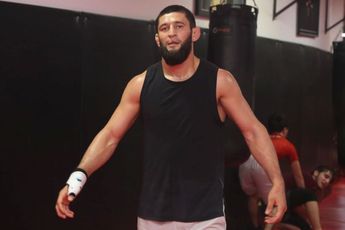 'Khamzat Chimaev heeft geen ballen!' Rivaal wil op de vuist met UFC-ster