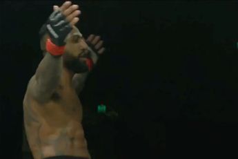 Australische vechter deelt waanzinnige KO uit (video)