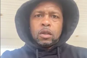 Donkere wolk boven bokswereld! Legende Roy Jones rouwt na tragische dood zoon
