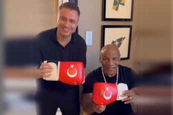 Boksicoon Mike Tyson helpt Turkije naar EK-Kwartfinale: 'Magisch moment'