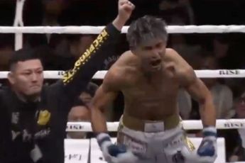 Topkickbokser bezorgt publiek spectaculaire headkick knock-out