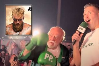 Topbokser woest na uitzetting Tyson vs. Paul persmoment: 'brute reactie'