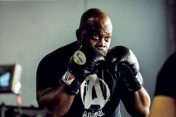 Melvin Manhoef onthult waarom hij de UFC afwees: 'Zei twee keer nee'