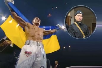 Boksicoon Usyk terug in Oekraïne: 'Russen geven zich massaal over'