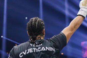 Echte sloper! Glory zet knock-out specialist in zwaargewicht toernooi