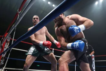 'Pure angst!' Rel rond Glory-debutant zet vechtsportwereld op zijn kop