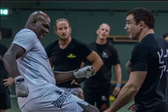 Peter Aerts en Ernesto Hoost: ‘Wat dacht jij toen je me sloeg?’