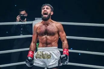 Eén plakje kaas te veel! Marat Grigorian ziet gevecht afgelast - fans woedend