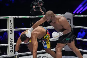 "Stop ermee!' Is dit het einde van Adegbuyi - GLORY fans spreken zich uit