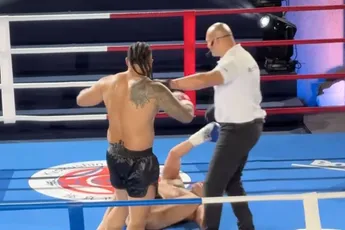 Nederlandse Kickbokser beleeft nachtmerrie na rake klap Braziliaan in Bulgarije!
