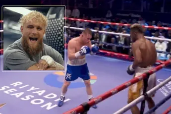 Jake Paul maakt boksicoon Canelo belachelijk - internet ontploft!
