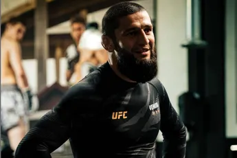Van killer naar knuffelbeer: UFC's Khamzat imago weg door één simpele foto
