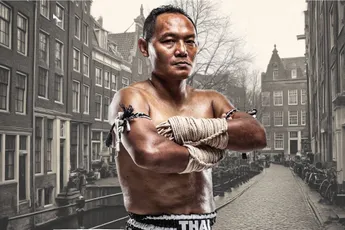 Train zelf met de grootste Muay Thai legende ooit – Saenchai naar Nederland!