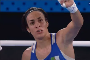 Omstreden bokser Imane Khelif moet Olympisch goud inleveren - IBA eist medaille terug