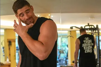 Rico Verhoeven's social media gedrag doet afbreuk aan stoer imago? Dit zegt expert!