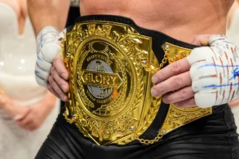Kersverse Glory kampioen wil méér: ‘Zwaargewicht toernooi en breng Rico maar!’